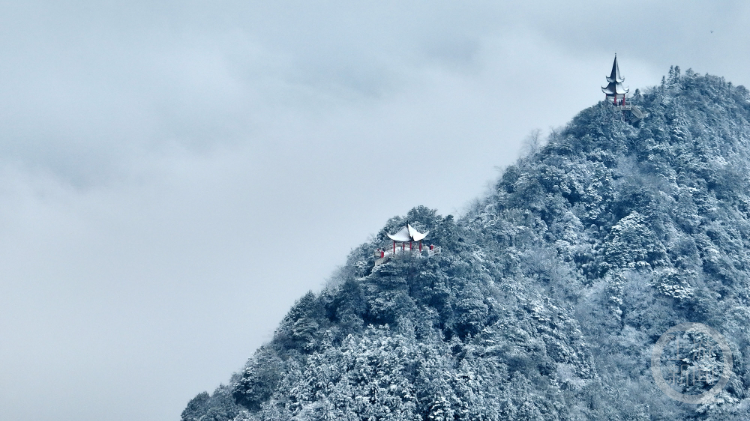 重庆最新雪景，雪落巴山，美景如画